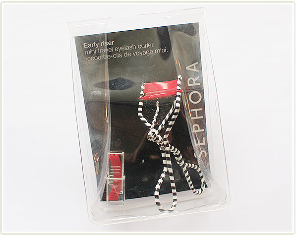 Sephora Collection Early Rise Mini Travel Eyelash Curler ($8.80 CAD sale price, regularly $11)