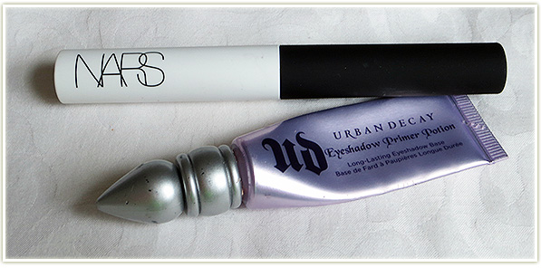 201409_travelmakeupbag_narsprimer_urbandecayprimer