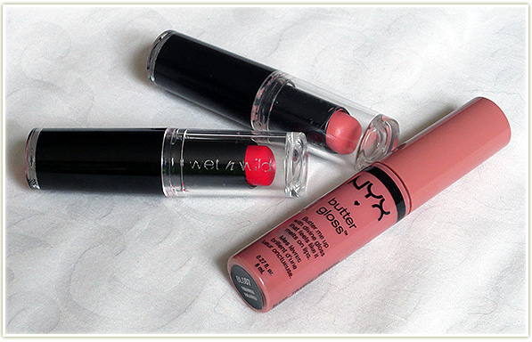 201409_travelmakeupbag_wetnwild_nyx