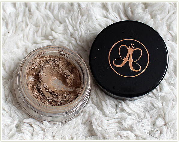 Anastasia Beverly Hills Dipbrow Pomade in Blonde