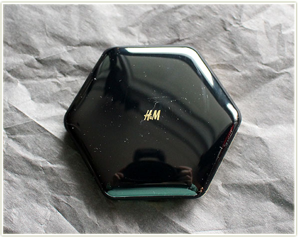 H&M Pure Radiance Powder Blusher in Apricot