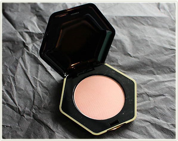 H&M Pure Radiance Powder Blusher in Apricot