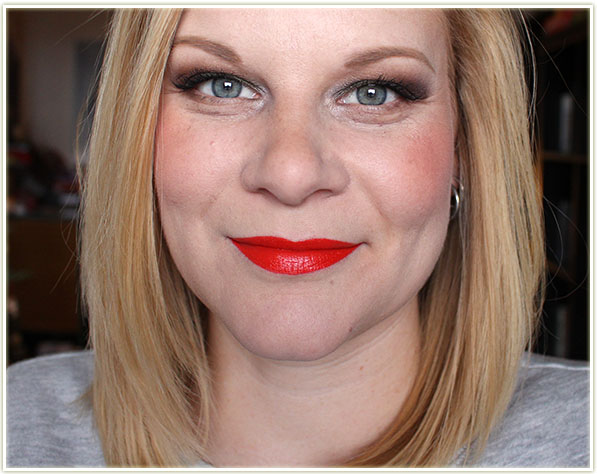 Wearing Bourjois Rouge Edition #10 Rouge Buzz