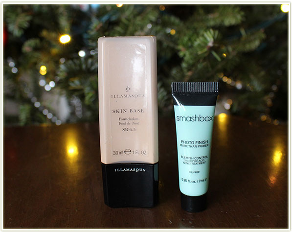 Illamasqua Skin Base in 6.5 and the Smashbox Photo Finish Primer