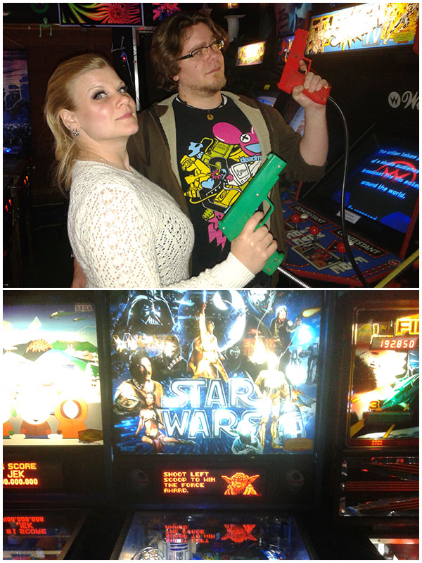 Day 7 - New Year's Eve at an old timey arcade, Star Wars pinball!