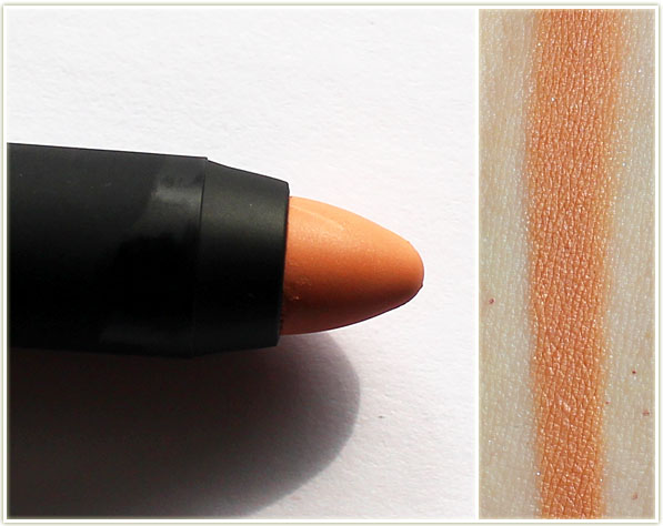 Wet n Wild Velvet Matte Lip Color in A360 Nude Streak