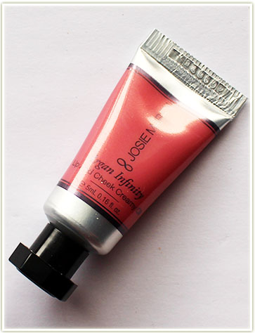 Josie Maran - Argan Infinity Creamy Lip & Cheek Oil in Limitless Pink