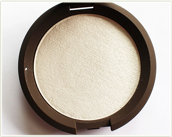 BECCA Shimmering Skin Perfector Pressed in Pearl