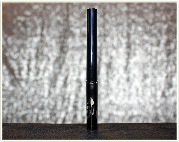 MAC Star Trek - Superslick Liquid Eye Liner in On The Hunt