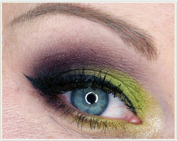 MAC It's a Strike! eye look