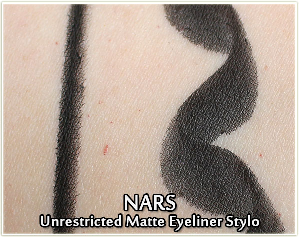 NARS Unrestricted Eyeliner Stylo - matte black - swatches