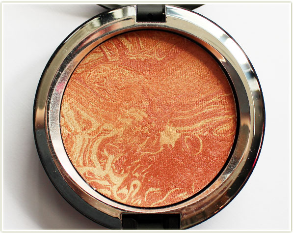 MAC Trip The Light Fantastic Powder in Strange New Worlds