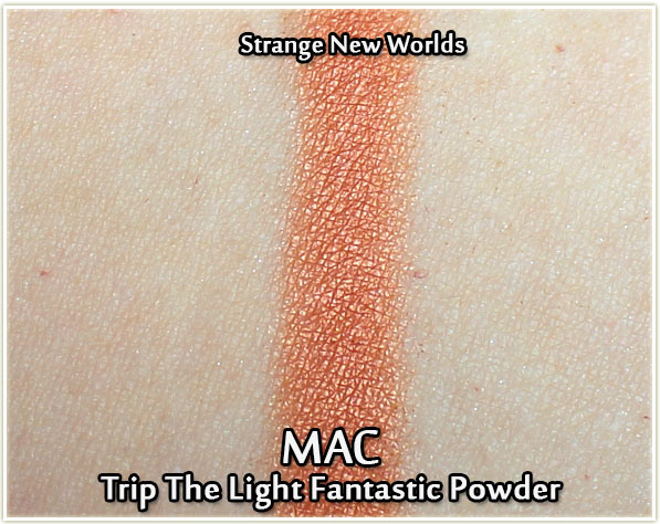 MAC Trip The Light Fantastic Powder in Strange New Worlds - swatch