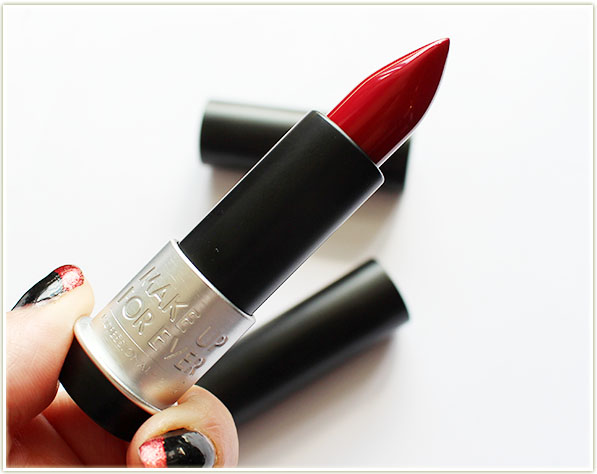 Make Up For Ever Artist Rouge Lipstick with a very angular tip