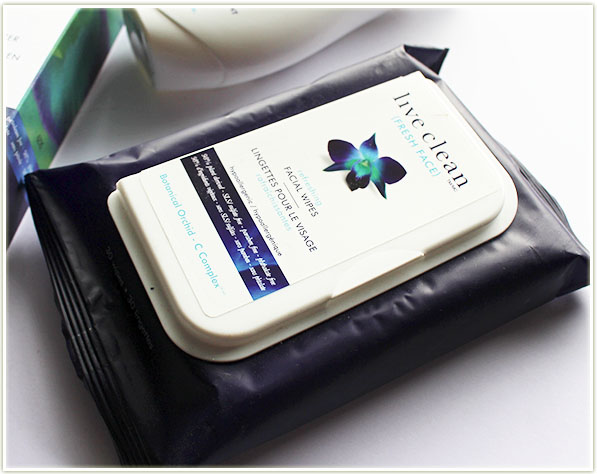 Live Clean - Refreshing Facial Wipes