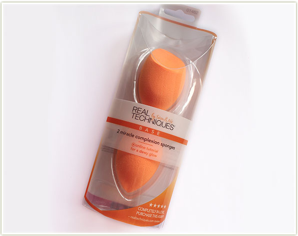 Real Techniques Miracle Complexion Sponges (~$8.99 USD)