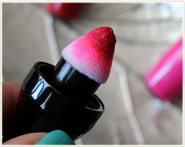 Lancôme Matte Shaker with a spongey tip