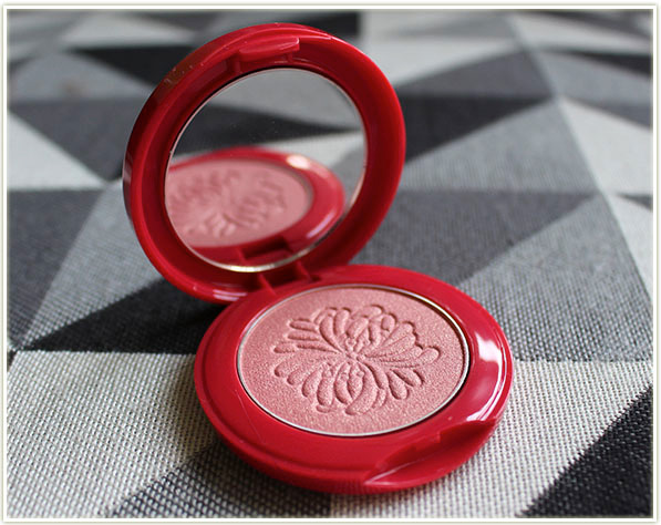 Paul & Joe Beauté Shimmering Blush 001