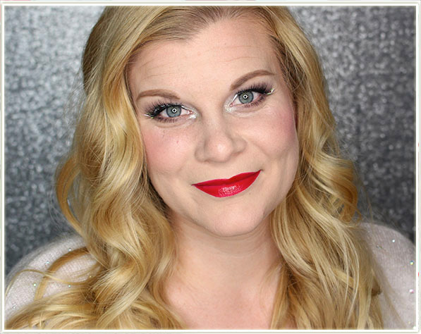 DAVIDsTEA Holly Berries Inspired Makeup Look