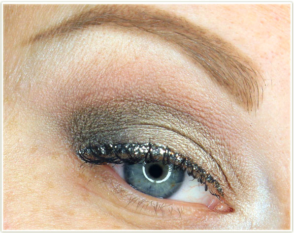 Too Faced Best Year Ever - Super Fun Night eye look
