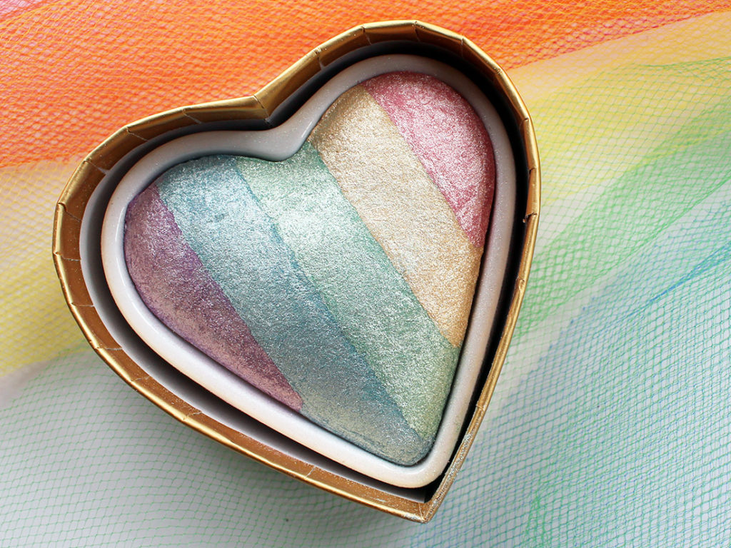 Revolution Beauty Unicorns Heart Rainbow Highlighter